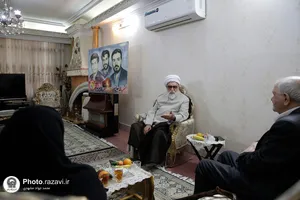 دیدار تولیت آستان قدس رضوی با خانواده معظم شهدا