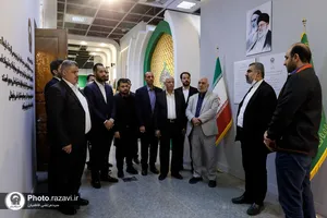 بازدید جمعی از مسئولین حرم امام حسین علیه السلام از نمایشگاه رواق خدمت
