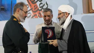 نیروهای مسلح نماد صلابت و خادم امنیت کشور هستند