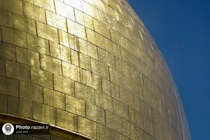 شستشوی گنبد مطهر رضوی در آستانه شهادت حضرت رضا(علیه&zwnj;السلام)