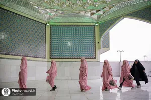 ضیافت افطاری 2000 دانش آموزان دختر مشهدی