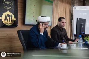 پاسخگویی تلفنی مدیر پایگاه&zwnj;های تبلیغی معرفتی حرم مطهر رضوی به مخاطبان سامانه ۱۳۸