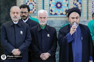 آیین تعویض پرچم حرم امام رضا علیه&zwnj;السلام همزمان با سوم ربیع الاول