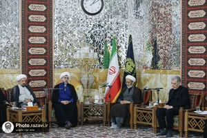 دیدار جمعی از نویسندگان با تولیت آستان قدس رضوی