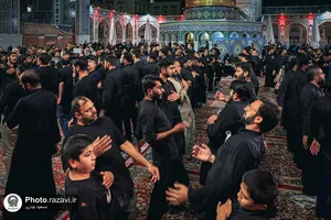 عزاداری سنتی شب یازدهم محرم در &laquo;حسینیه حرم&raquo;