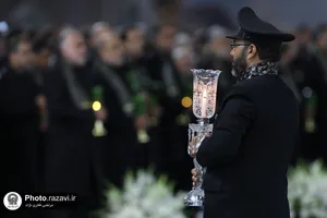 آیین خطبه&zwnj;خوانی شب شهادت امام رضا(ع) در حرم مطهر رضوی برگزار شد
