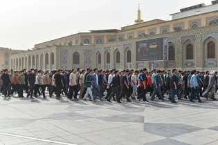 تشرف دانشجویان دانشگاه علم و صنعت به حرم مطهر رضوی