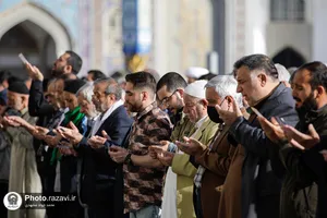 اقامه نماز عید سعید فطر در حرم مطهر رضوی - 2