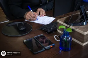 پاسخگویی تلفنی سرپرست مدیریت انتظامات و تشریفات حرم مطهر رضوی به مخاطبان سامانه ۱۳۸ 