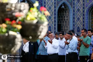 اقامه نماز عید سعید قربان در حرم مطهر رضوی-١