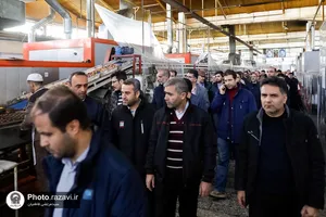 بازدید کارکنان آستان قدس رضوی از شرکت صنایع غذایی رضوی