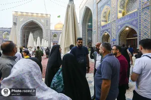 تشرف دانشجویان دکترای دانشگاه آزاد اسلامی واحد بیروت به حرم مطهر رضوی