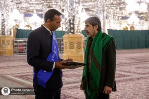 خدمت افکار سنجی در حرم مطهر رضوی