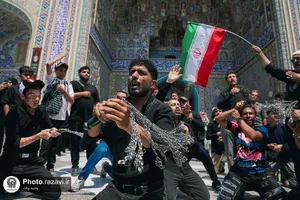 عزاداری روز عاشورای حسینی در حرم مطهر رضوی