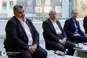 بازدید جمعی از مسئولین حرم امام حسین علیه السلام از نمایشگاه رواق خدمت