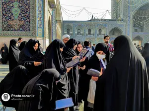 حال و هوای حرم مطهر رضوی در ایام میلاد امیرالمومنین علیه السلام