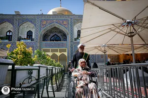 تشرف کاروان زیارتی معین الضعفا به حرم مطهر رضوی