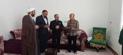 تجلیل از دو رزمنده و خادم رضوی هرمزگان به مناسبت هفته دفاع مقدس