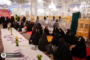 ویژه برنامه در پناه مادرم