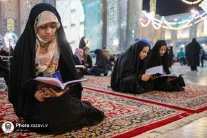 اعتکاف دختران نوجوان در حرم مطهر رضوی