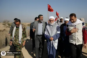 حضور تولیت آستان قدس رضوی در مناطق عملیاتی هشت سال دفاع مقدس