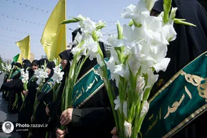 گلباران حرم مطهر رضوی در روز میلاد حضرت معصومه سلام الله علیها