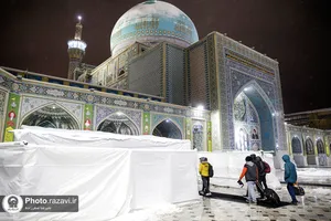 آغاز اعتکاف نوجوانان در حرم مطهر رضوی