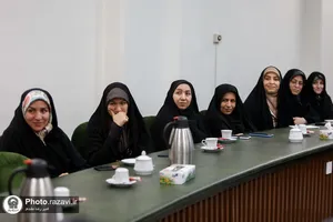 رونمایی از اسناد اهدایی انقلاب اسلامی