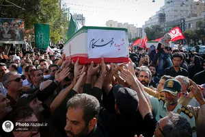 تشییع پیکر 2 شهید حادثه بلوار وکیل&zwnj;آباد مشهد در حرم مطهر رضوی