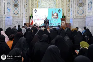 تشرف جمعی از روشن&zwnj;دلان به حرم مطهر رضوی