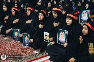عزاداری سنتی شب نهم محرم در &laquo;حسینیه حرم&raquo;