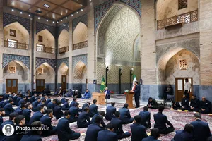 دیدار صمیمی خادمیاران مکبر نوجوان با مدیر عالی حرم مطهر رضوی