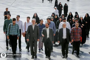 تشرف دانشجویان دانشکده روابط بین&zwnj;الملل وزارت امور خارجه به حرم مطهر رضوی
