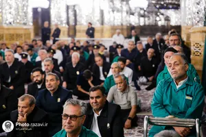 نشست تحلیلی وقایع اخیر کشور در حرم مطهر رضوی