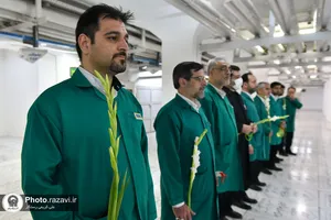 غبارروبی مزار شهدای مدفون در حرم مطهر رضوی
