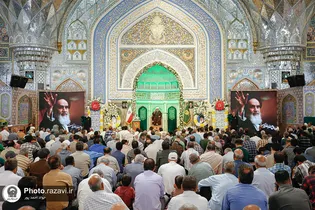 زائران رضوی از عشق مولای متقیان و یاد امام راحل (ره) دم می‌زنند