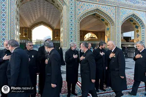 خطبه&zwnj;خوانی خدام بارگاه منور رضوی در چهلمین روز خاکسپاری رهبر شهید انقلاب