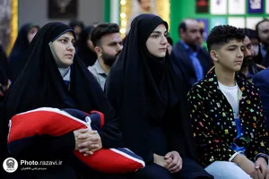 اهدای مدال سپیده بابایی به آستان قدس رضوی