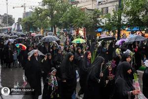 گلباران حرم مطهر رضوی در شب میلاد حضرت معصومه سلام الله علیها