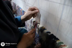 بازدید کارکنان آستان قدس رضوی از شرکت فرش