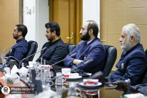 دیدار مدیر عالی حرم مطهر رضوی با فرمانده و نیروهای یگان حفاظت حرم مطهر رضوی در هفته بسیج