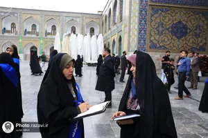 نظرسنجی و افکارسنجی از زائران همزمان با دهه کرامت