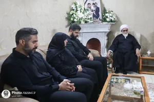 دیدار تولیت آستان قدس رضوی با خانواده شهدای حملات تروریستی رژیم صهیونیستی-2