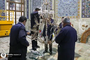 اصلاح ورودی کفشداری شماره 9 حرم مطهر رضوی به منظور تسهیل در تردد زائران