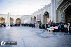 تشییع پیکر 2 شهید حادثه بلوار وکیل&zwnj;آباد مشهد در حرم مطهر رضوی