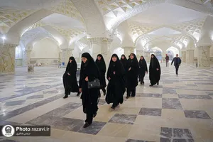 بازدید خواهران خدمه حرم مطهر رضوی از بخش&zwnj;های مختلف حرم امام رضا علیه&zwnj;السلام