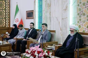 دیدار کارکنان نمونه با تولیت آستان قدس رضوی