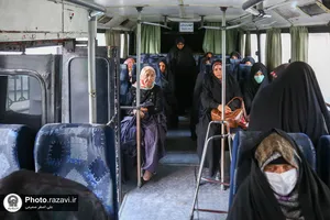 تشرف زائران حاشیه شهر مشهد به حرم مطهر رضوی
