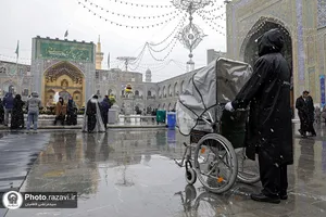 بارش برف در حرم مطهر رضوی