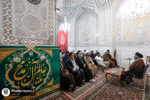گردهمایی &laquo;سفیر نور&raquo; در حرم مطهر رضوی